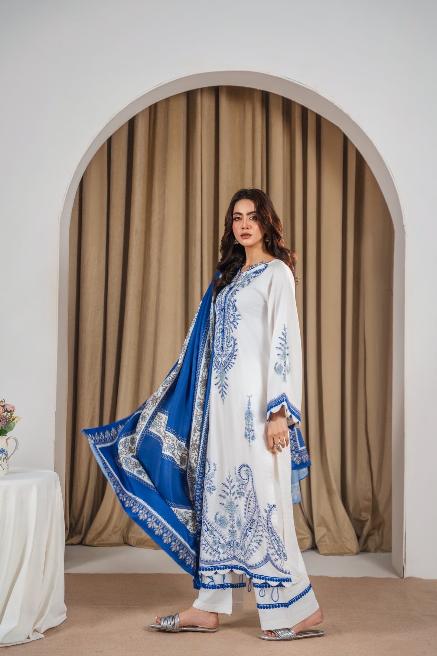 Fana embroidered 3pc