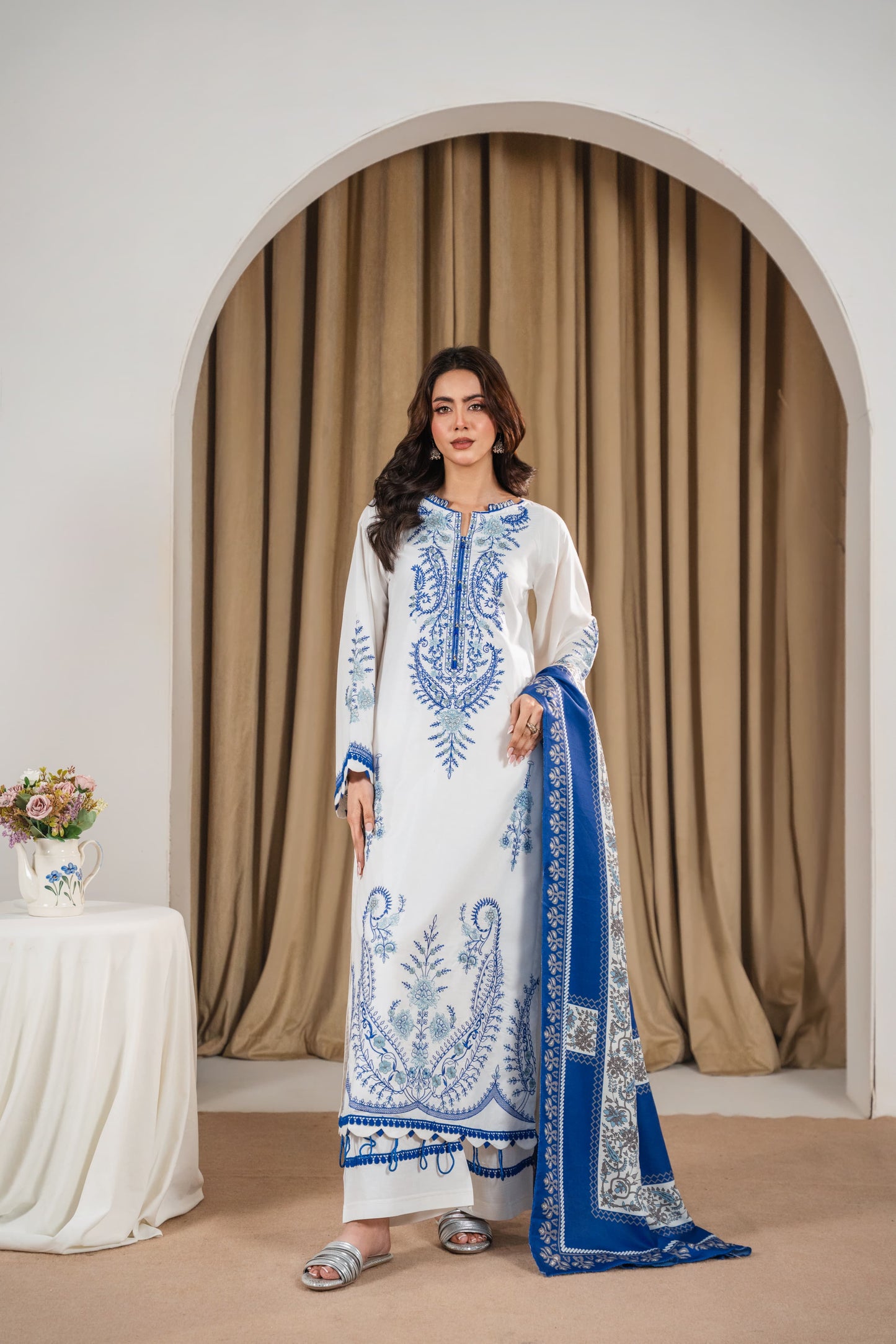 Fana embroidered 3pc