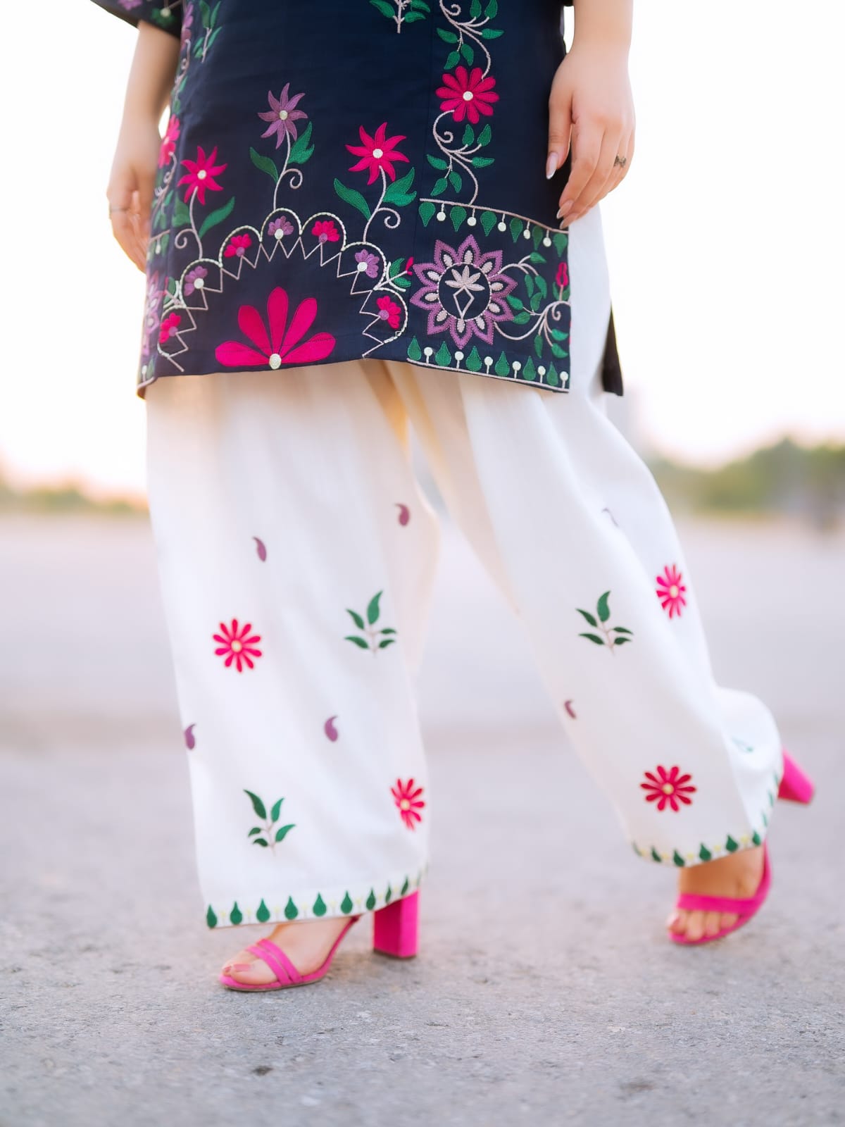 Dananeer embroidery 2pc