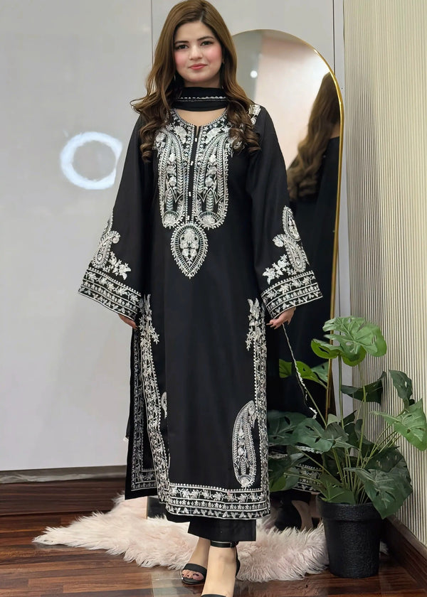 Sapphire embroidered 3pc black