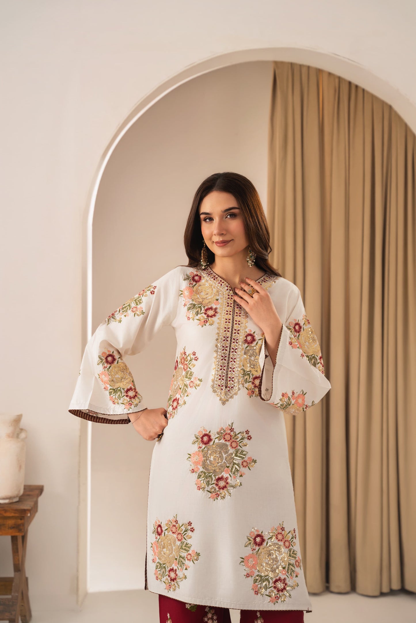 Alaya embroidery 2pc