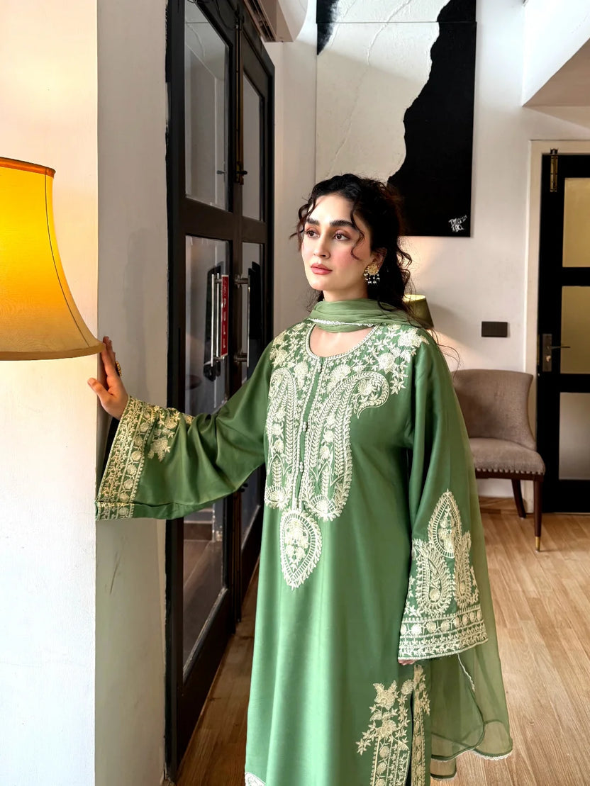 Sapphire embroidery 3pc jade green