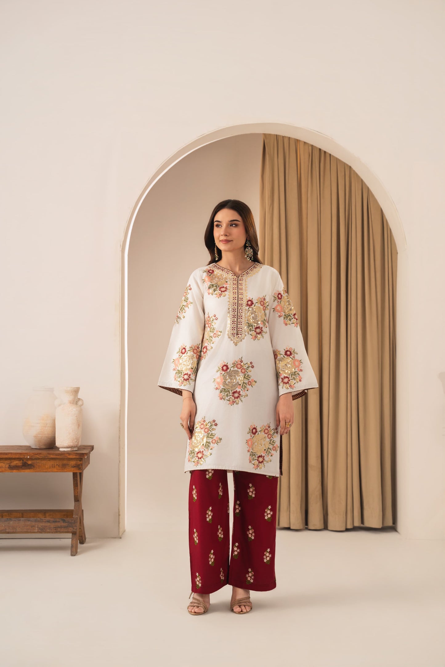 Alaya embroidery 2pc